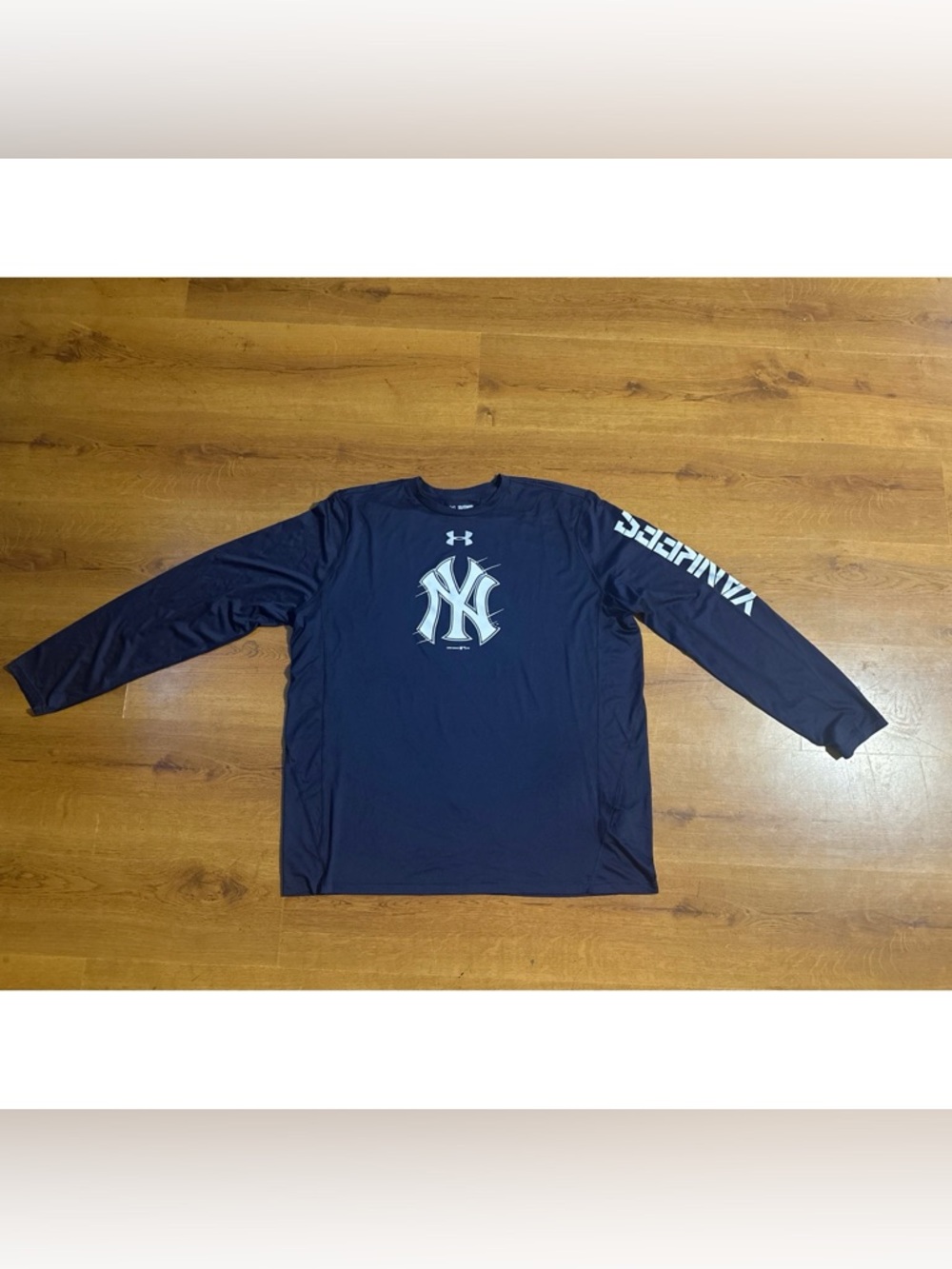Under Armour Men's Navy Long Sleeve New York Yankees Performance Top